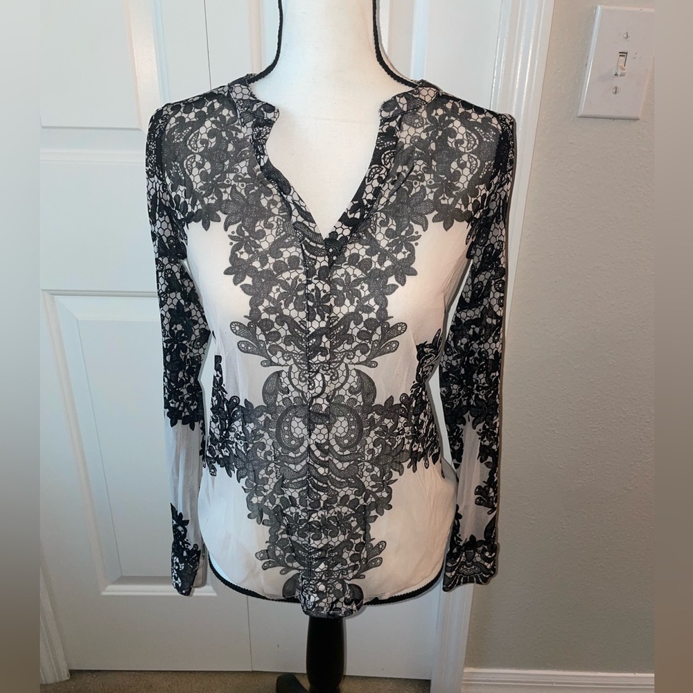 INC International Concepts Black & White Lace-Print Long Sleeve Blouse